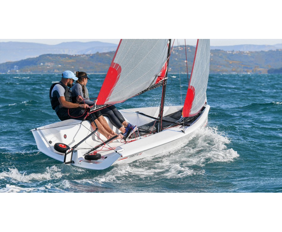 BENETEAU FIRST 14SE