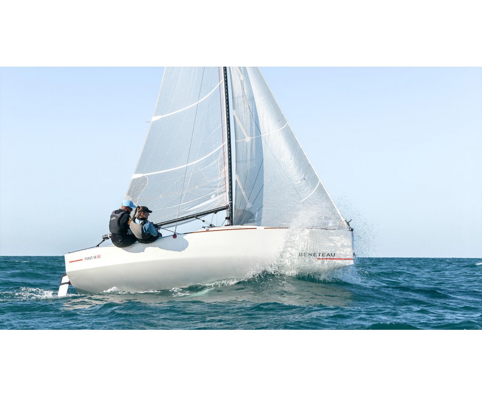 BENETEAU FIRST 18SE